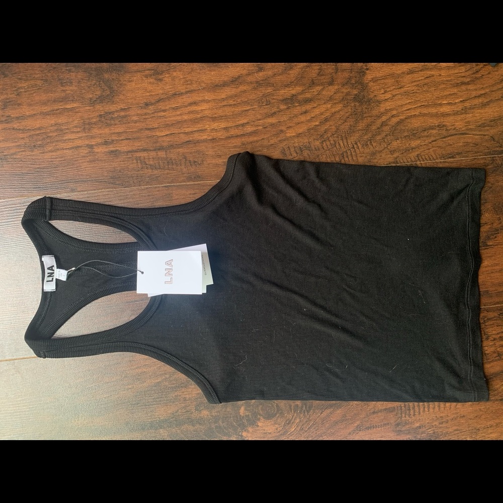 LNA Rib Tank